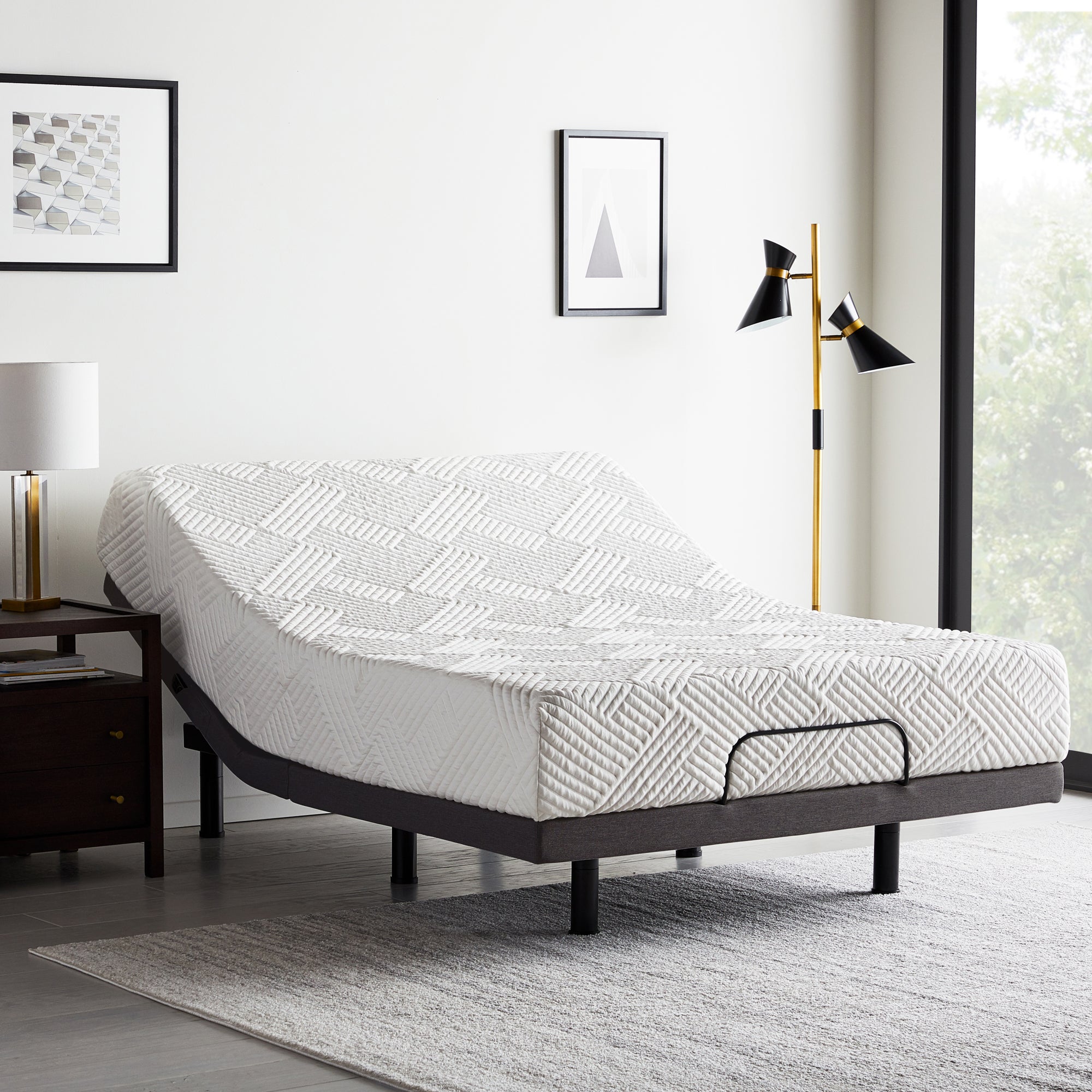 M555 Adjustable Bed